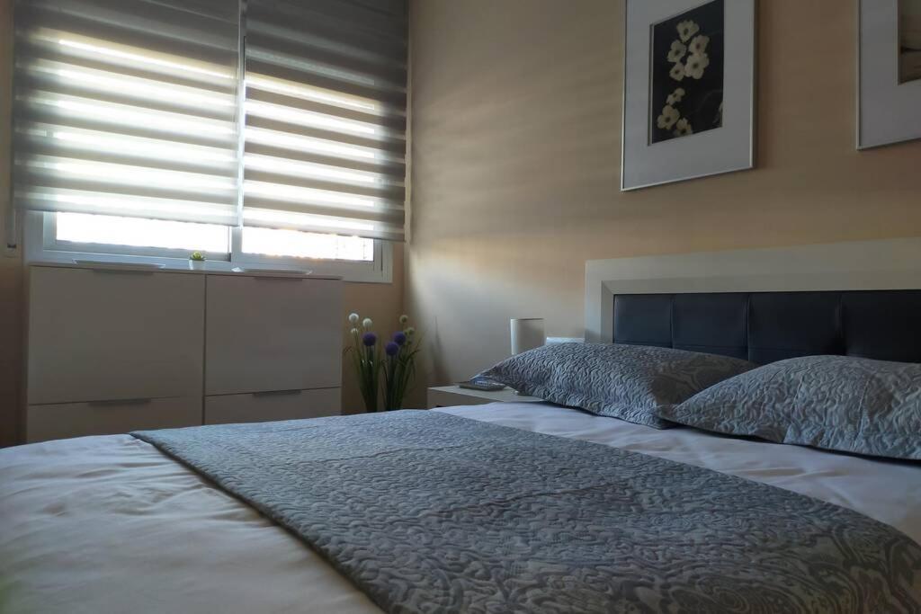 קובייס Apartamento Para 5 Personas Frente Al Mar Con Piscina Y Parking מראה חיצוני תמונה
