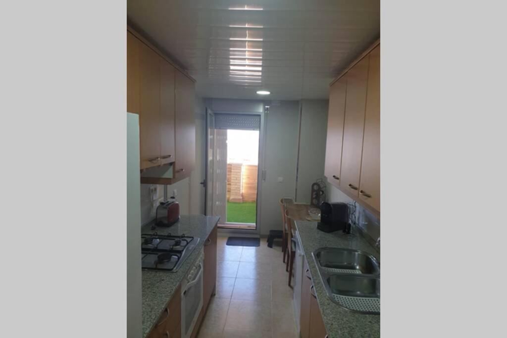 קובייס Apartamento Para 5 Personas Frente Al Mar Con Piscina Y Parking מראה חיצוני תמונה