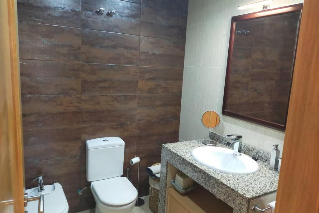 קובייס Apartamento Para 5 Personas Frente Al Mar Con Piscina Y Parking מראה חיצוני תמונה